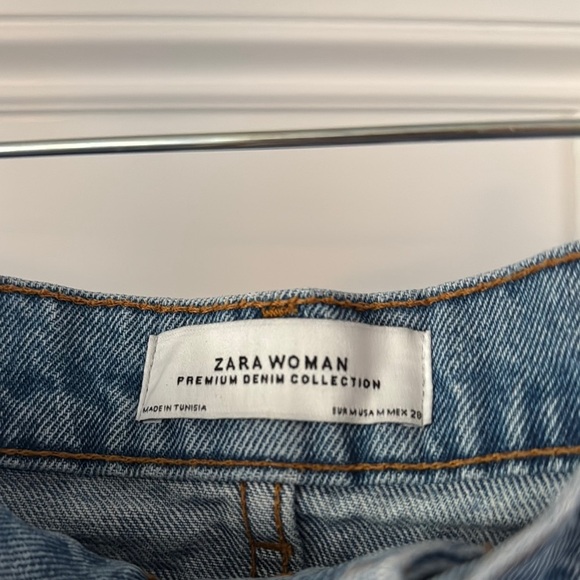 Zara Denim Mini Skirt with Frayed Hem - Picture 3 of 5